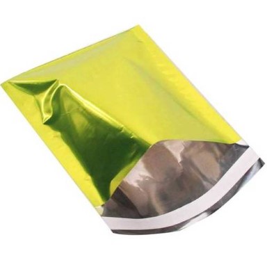 Metallic verzend- of geschenk zakken gemaakt van onscheurbaar en waterafstotend 70 micron folie met klep en permanente plakstrip - groen
 