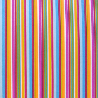 Toonbankrol cadeaupapier met multi gekleurde lijnen neon op sterk wit gestreept papier.
 