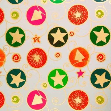 Inpakpapier met gouden kerst sterren in gekleurde cirkels met krullen op een witte achtergrond, glanzend sterk papier.
 
